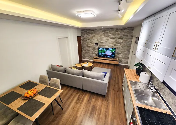 Agron's アパート